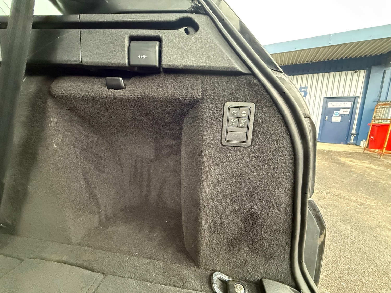 Used Land Rover Range Rover Sport 2013 for sale - 78064609: Photo 15