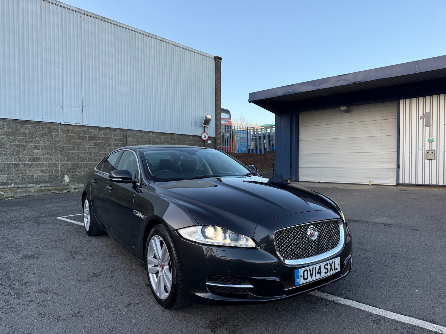 Used Jaguar XJ 2014 for sale - 78064533: Photo 22
