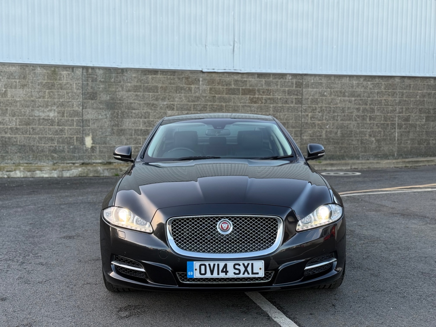 Used Jaguar XJ 2014 for sale - 78064533: Photo 4
