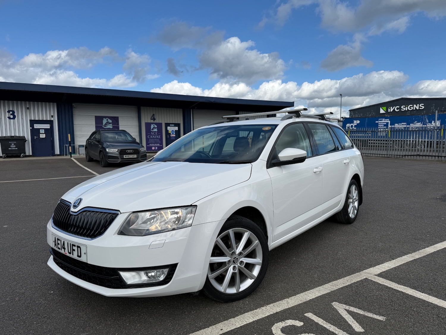 Used Skoda Octavia 2014 for sale - 77906992: Photo 2