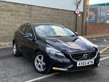 Used Volvo V40 2015 for sale - 78804653: Photo