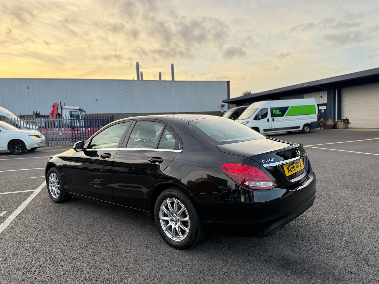 Used Mercedes-Benz C Class 2016 for sale - 76258953: Photo 4