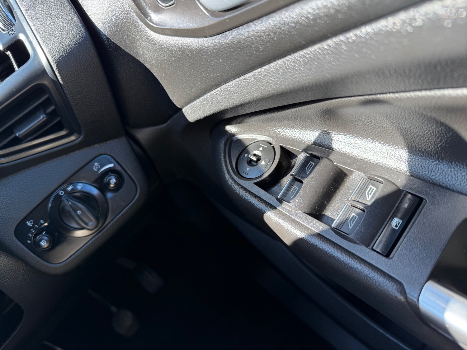 Used Ford Kuga 2017 for sale - 76370049: Photo 26