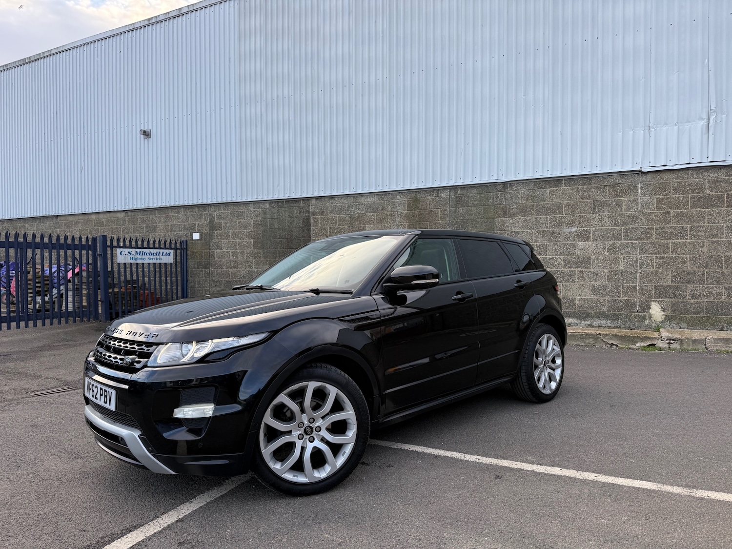 Used Land Rover Range Rover Evoque 2013 for sale - 77509631: Photo 2