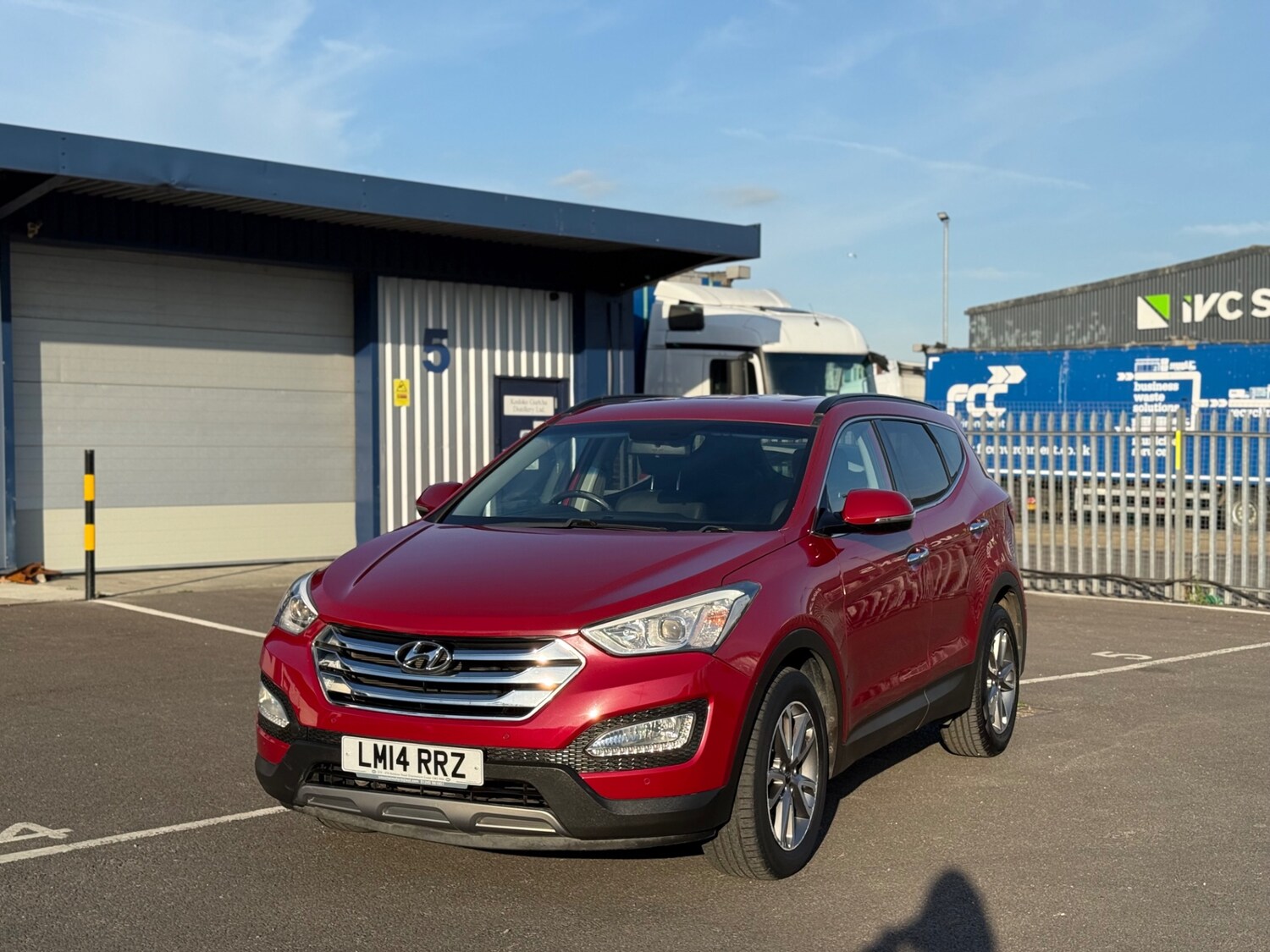 Used Hyundai Santa Fe 2014 for sale - 77998112: Photo 7