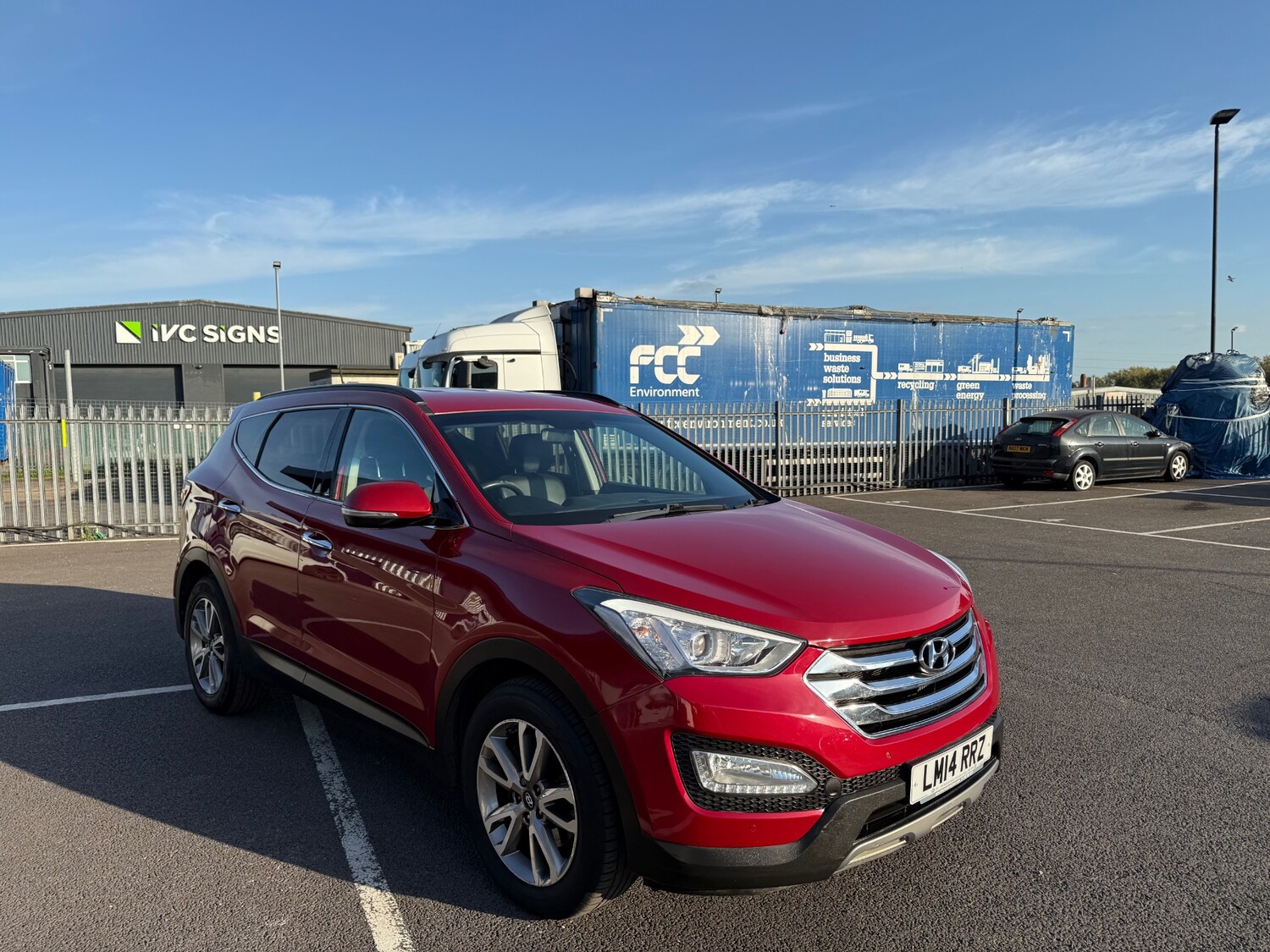 Used Hyundai Santa Fe 2014 for sale - 77998112: Photo 8