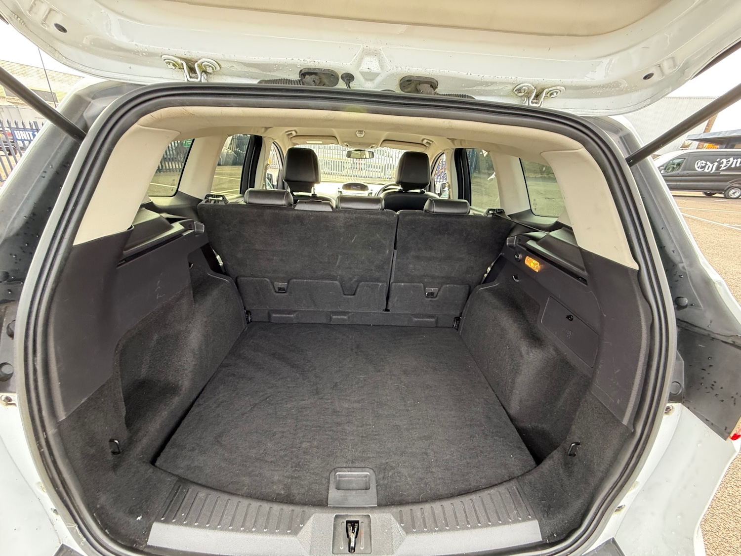 Used Ford Kuga 2013 for sale - 76370029: Photo 11