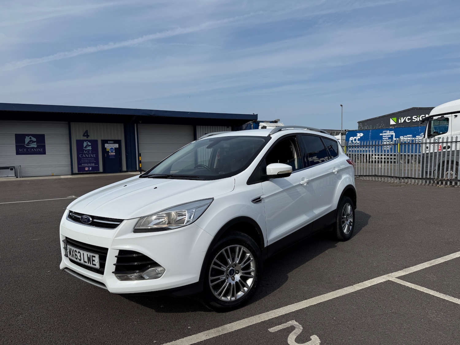 Used Ford Kuga 2013 for sale - 76370029: Photo 2