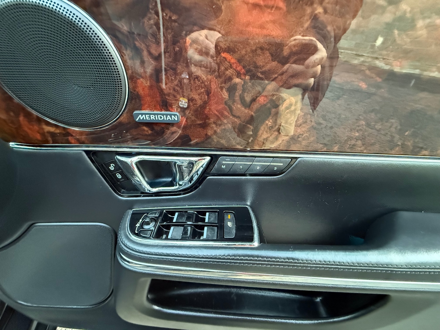 Used Jaguar XJ 2014 for sale - 76897304: Photo 17