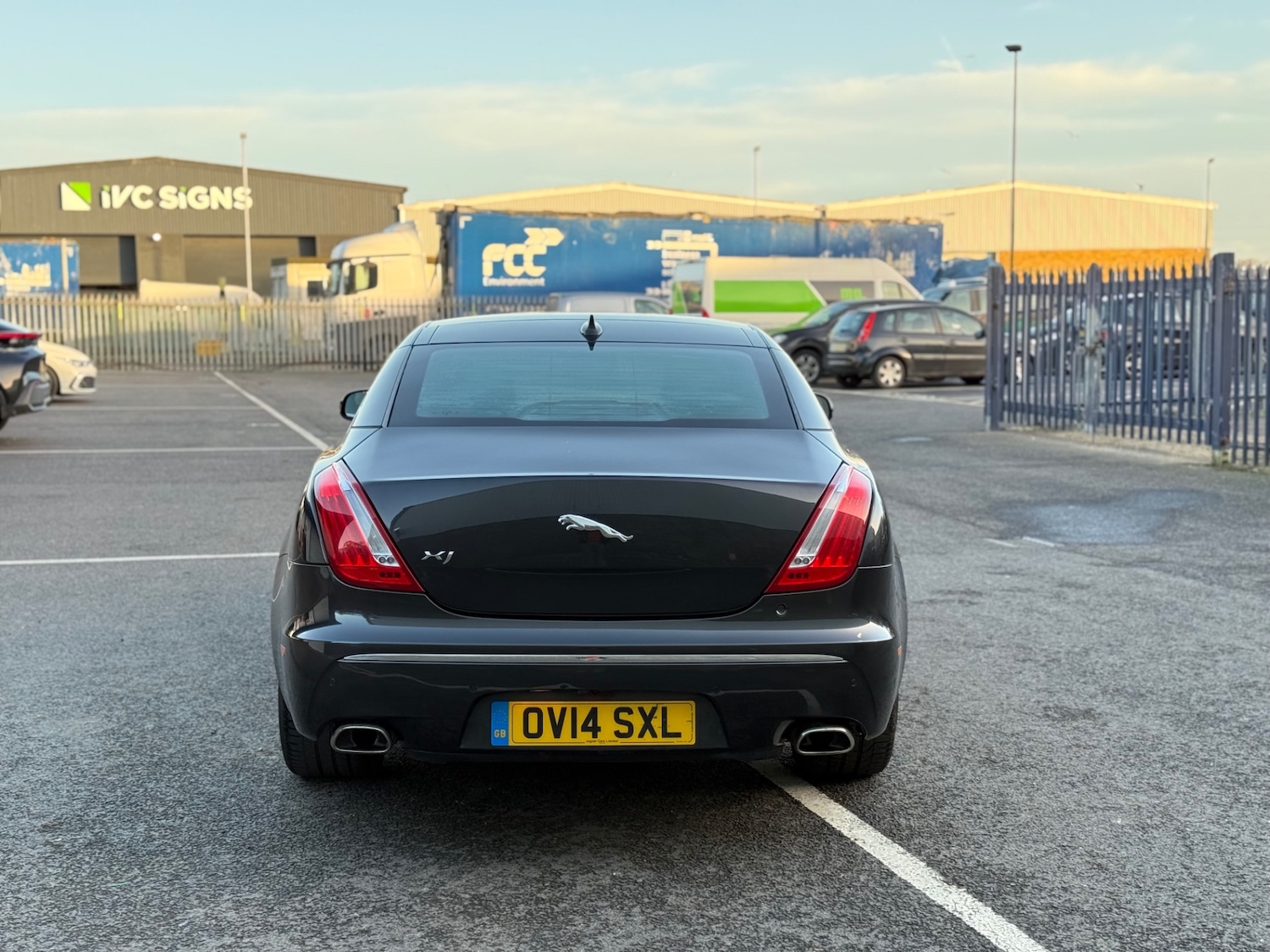 Used Jaguar XJ 2014 for sale - 76897304: Photo 8