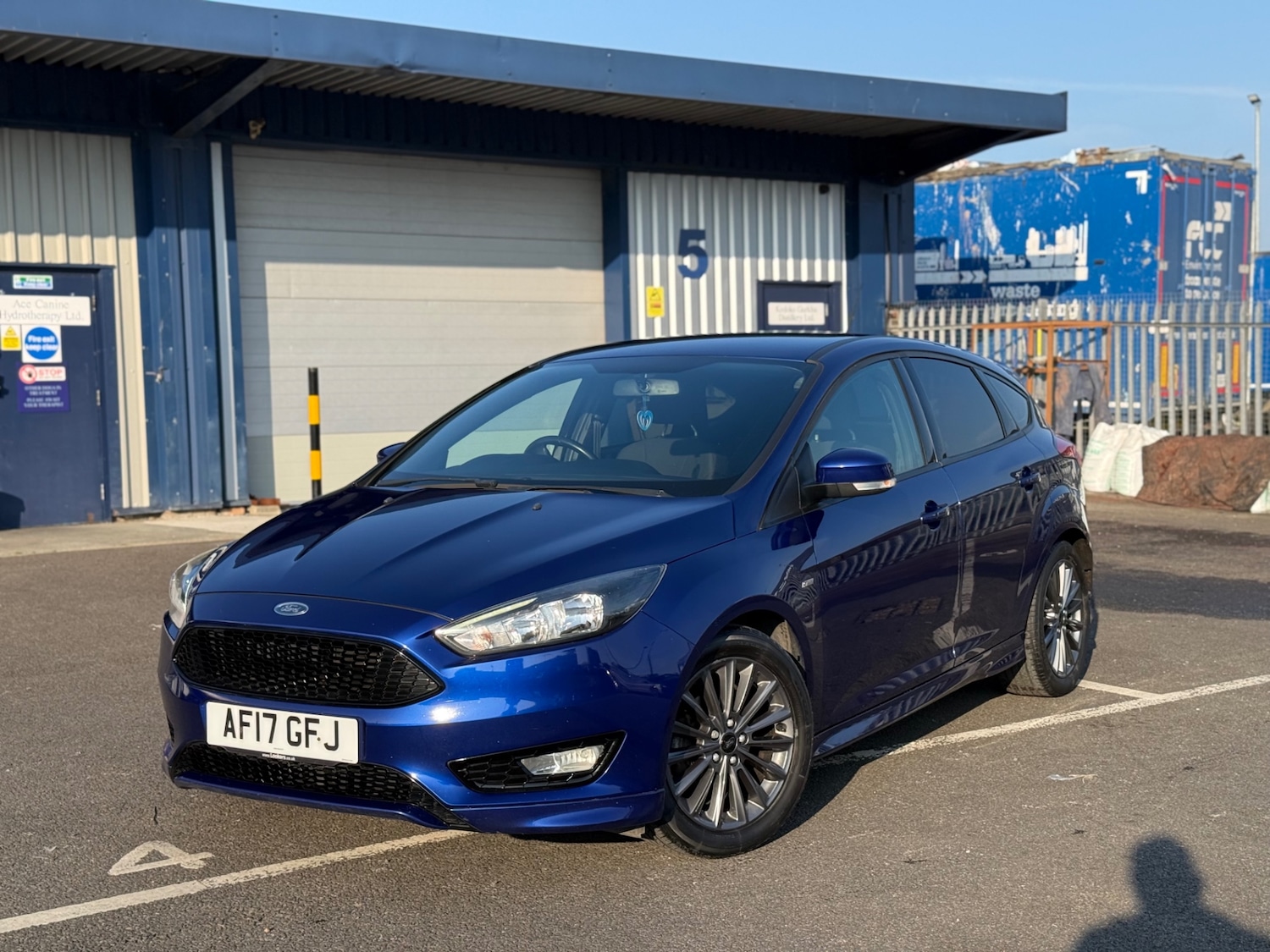 Used Ford Focus 2017 for sale - 77760673: Photo 2
