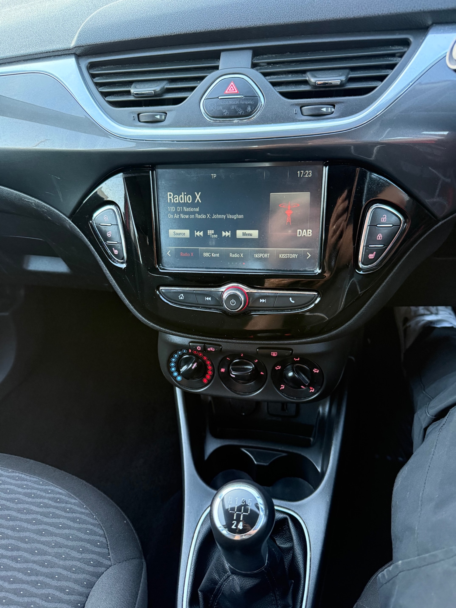 Used Vauxhall Corsa 2016 for sale - 77947350: Photo 16