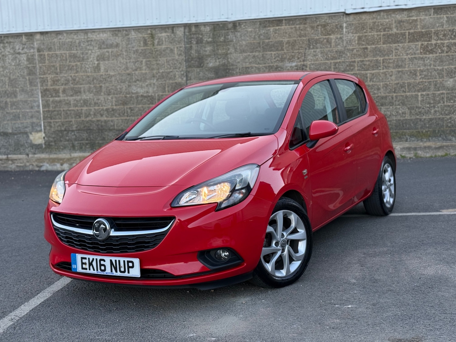 Used Vauxhall Corsa 2016 for sale - 77947350: Photo 2
