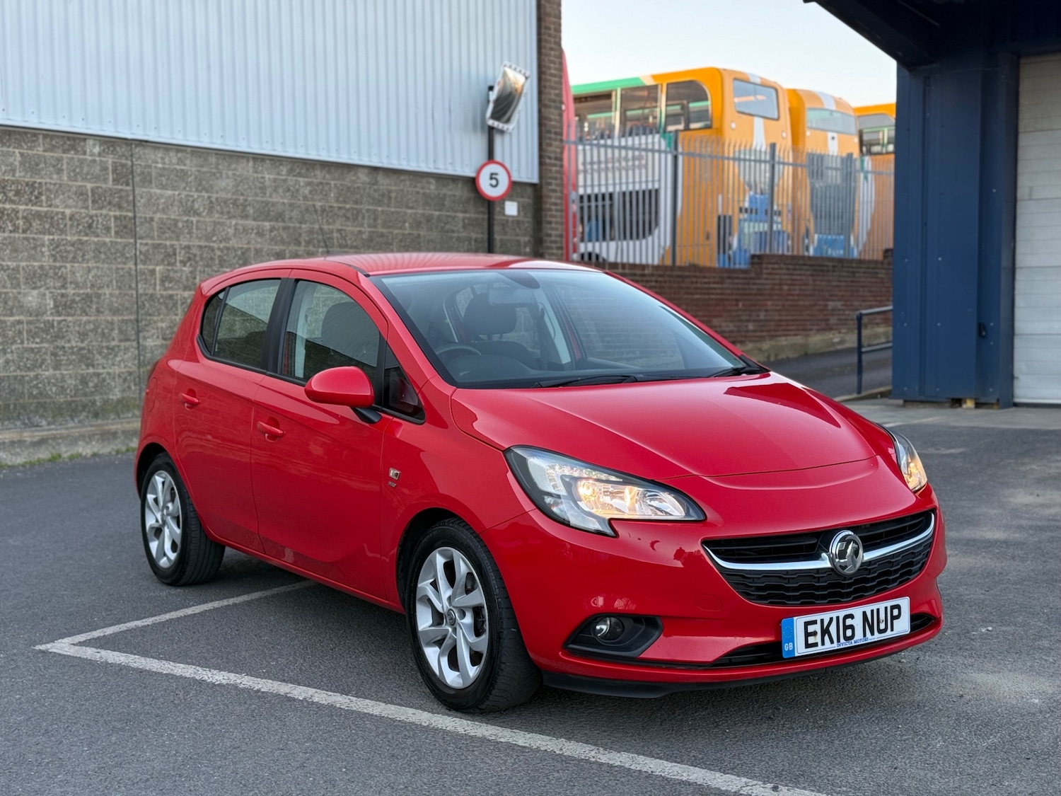 Used Vauxhall Corsa 2016 for sale - 77947350: Photo 5