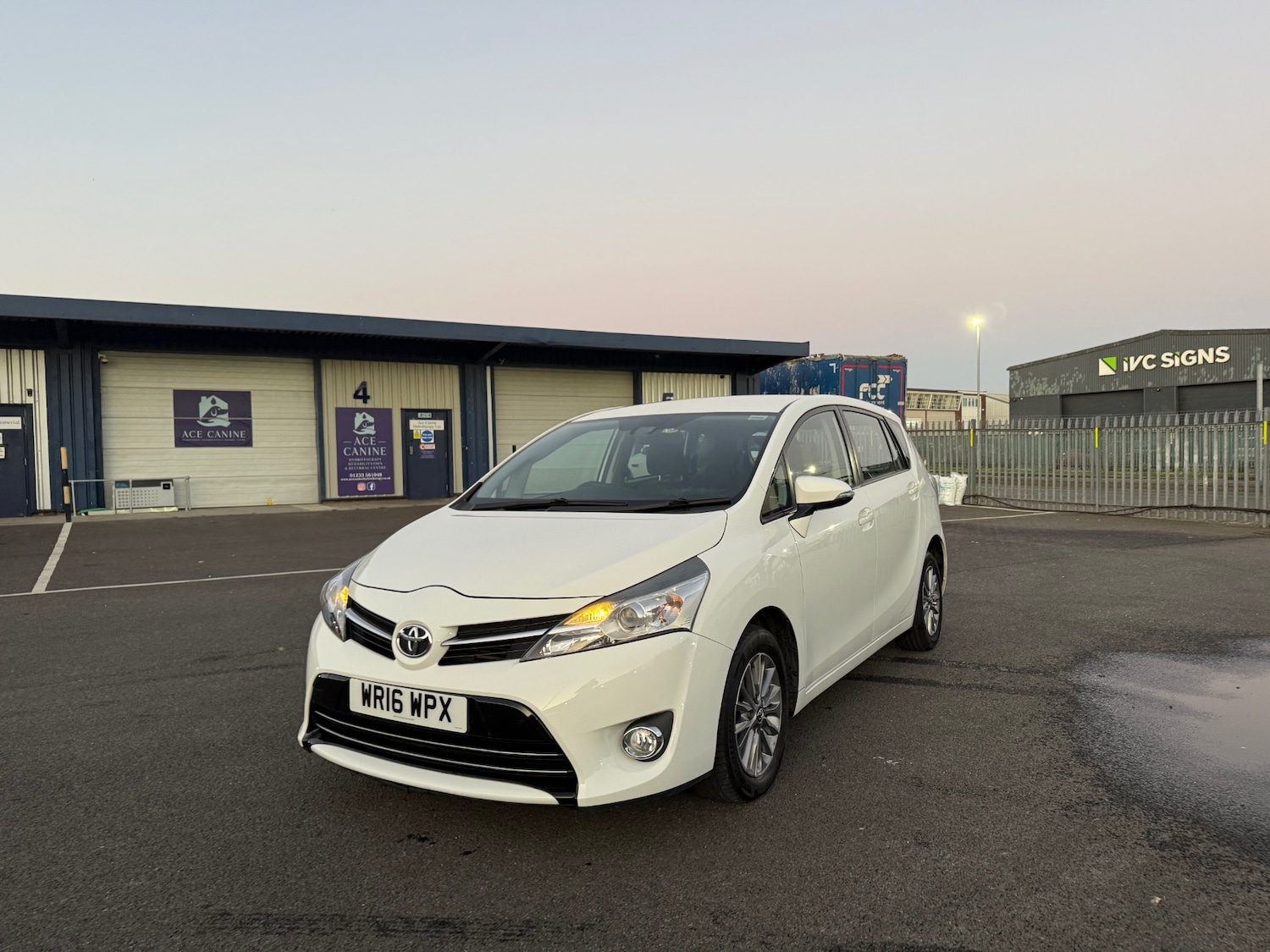 Used Toyota Verso 2016 for sale - 76605992: Photo 27