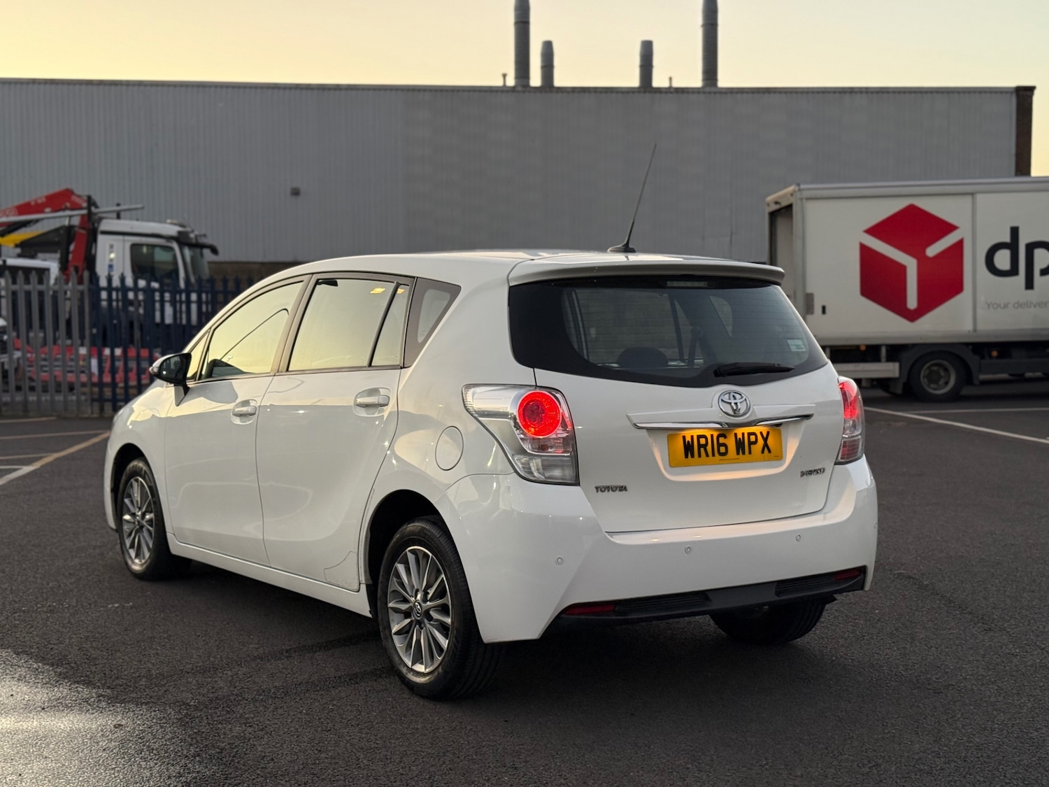 Used Toyota Verso 2016 for sale - 76605992: Photo 4