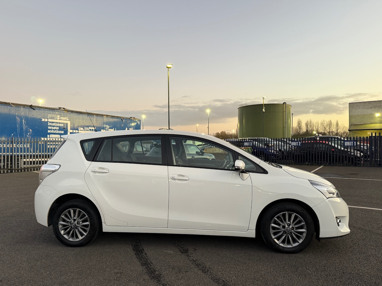 Used Toyota Verso 2016 for sale - 76605992: Photo 7