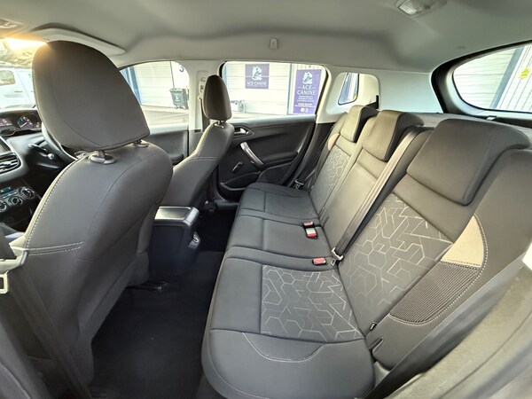 Used Peugeot 2008 2016 for sale - 75505739: Photo 11