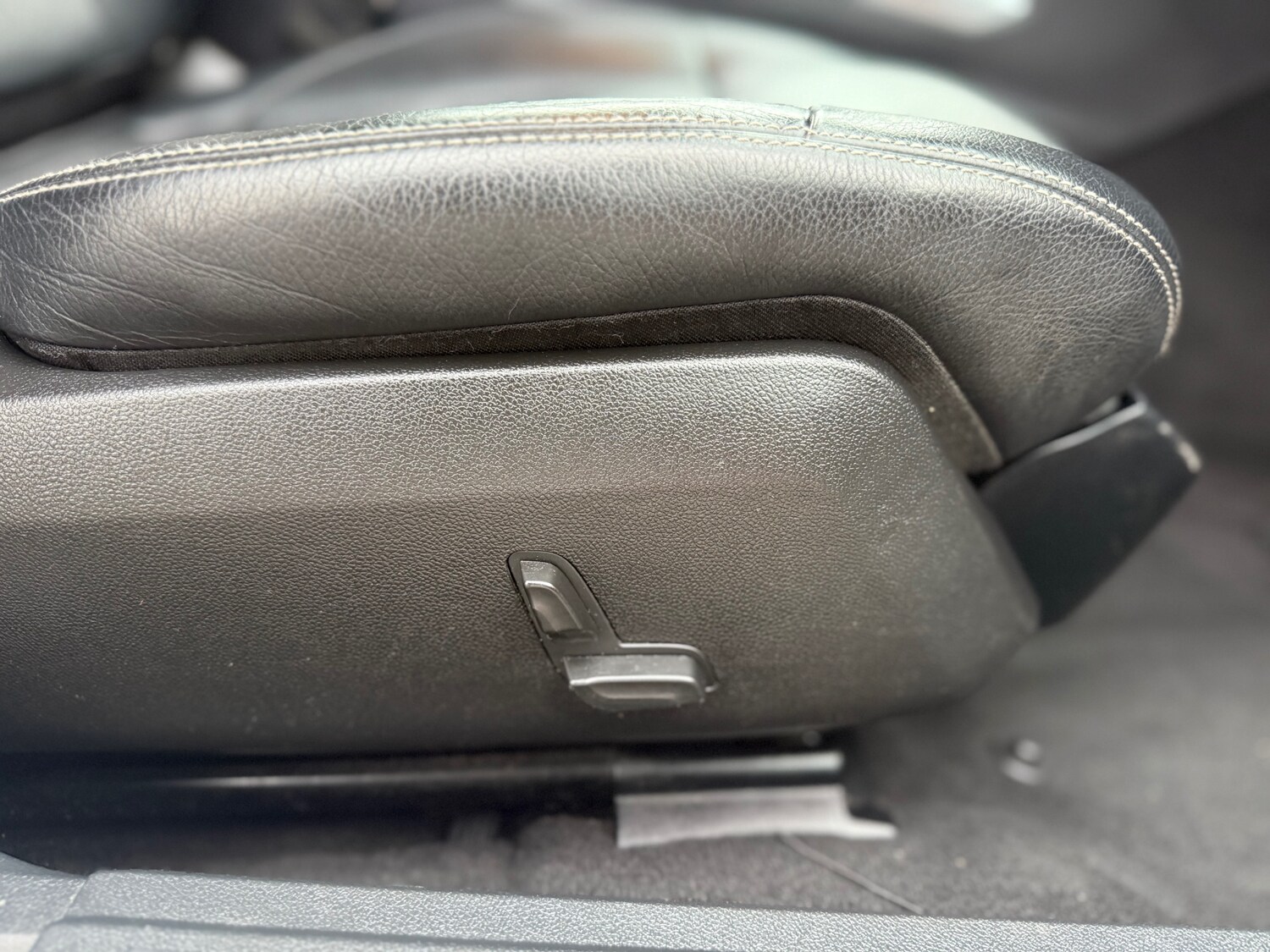 Used Mercedes-Benz E Class 2014 for sale - 77998311: Photo 21