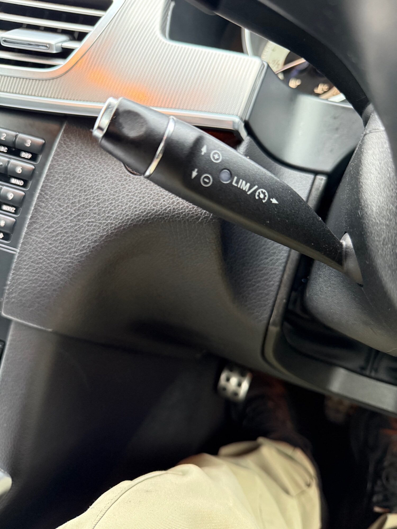 Used Mercedes-Benz E Class 2014 for sale - 77998311: Photo 26