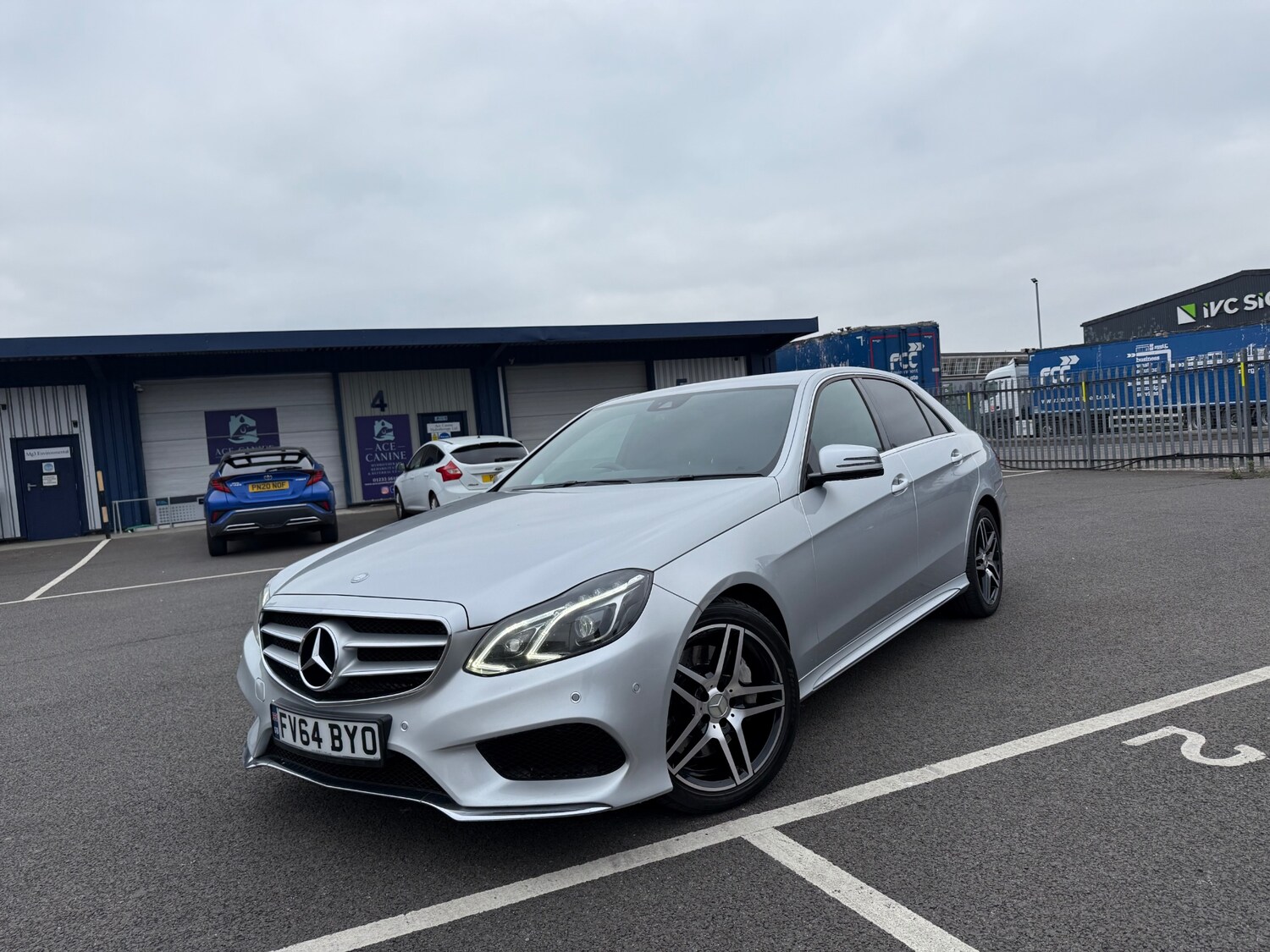 Used Mercedes-Benz E Class 2014 for sale - 77998311: Photo 5