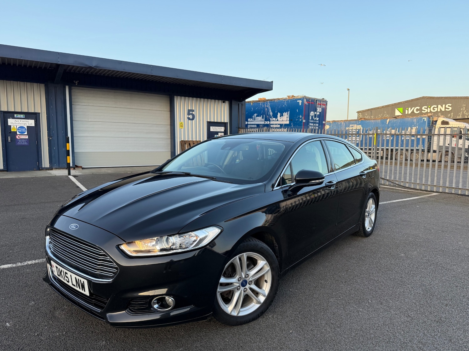 Used Ford Mondeo 2015 for sale - 77676258: Photo 2