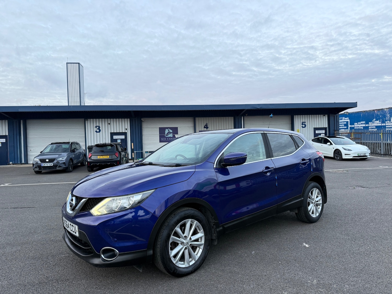 Used Nissan Qashqai 2015 for sale - 76391144: Photo 3