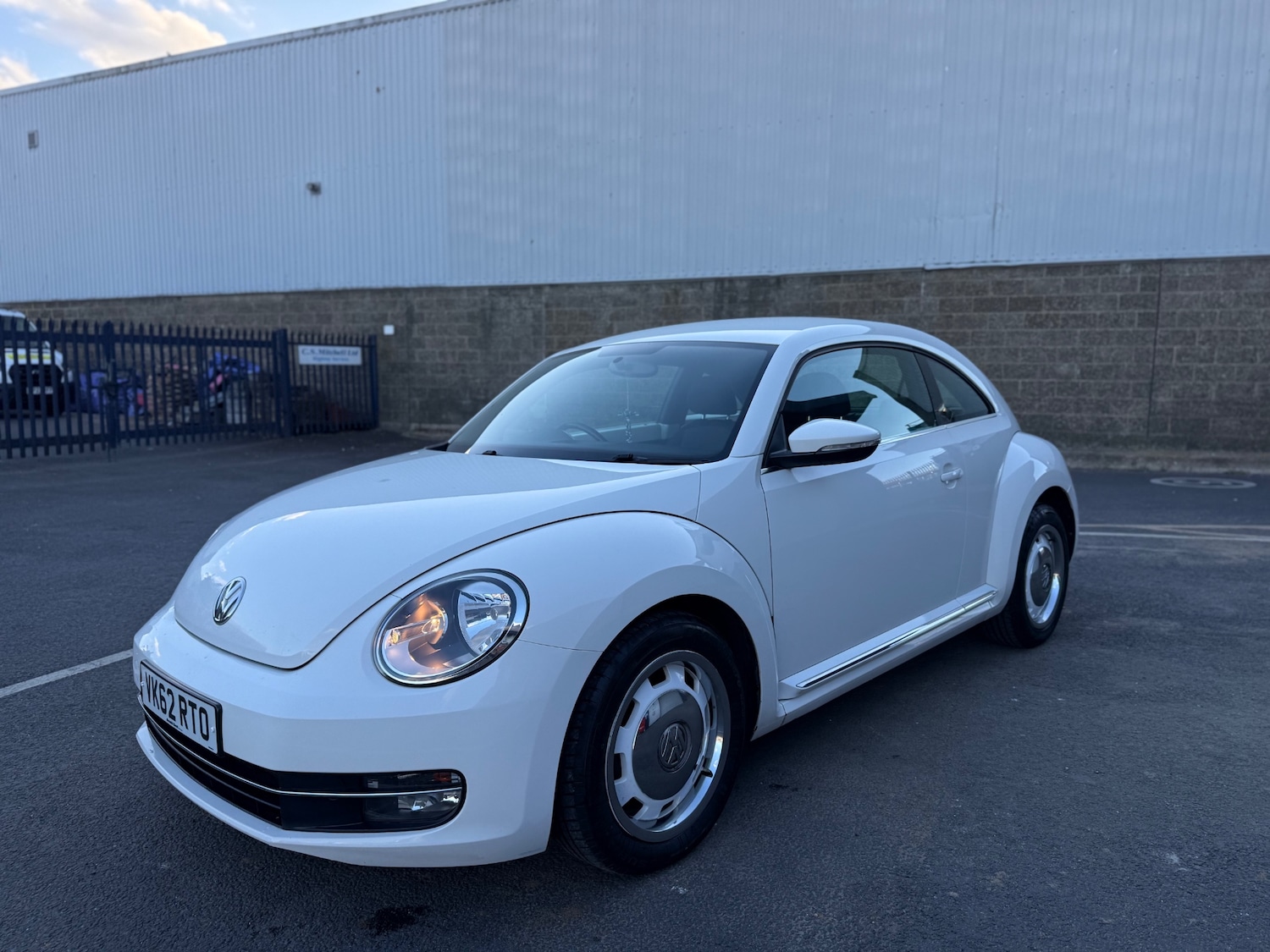 Used Volkswagen Beetle 2012 for sale - 78118375: Photo 3