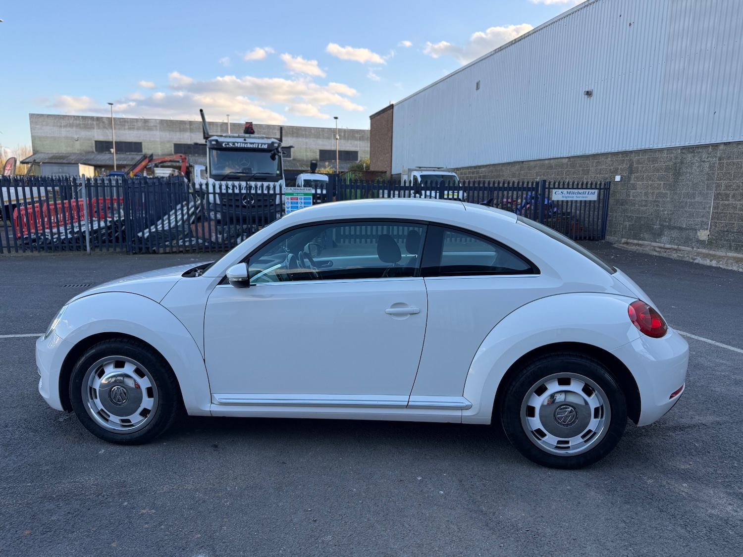 Used Volkswagen Beetle 2012 for sale - 78118375: Photo 4