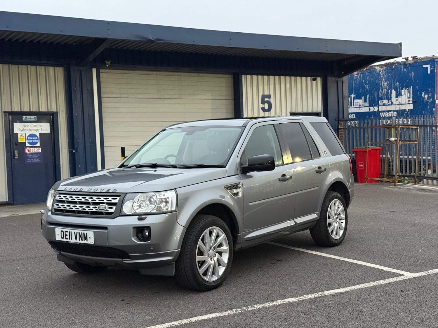 Used Land Rover Freelander 2011 for sale - 76548126: Photo 2