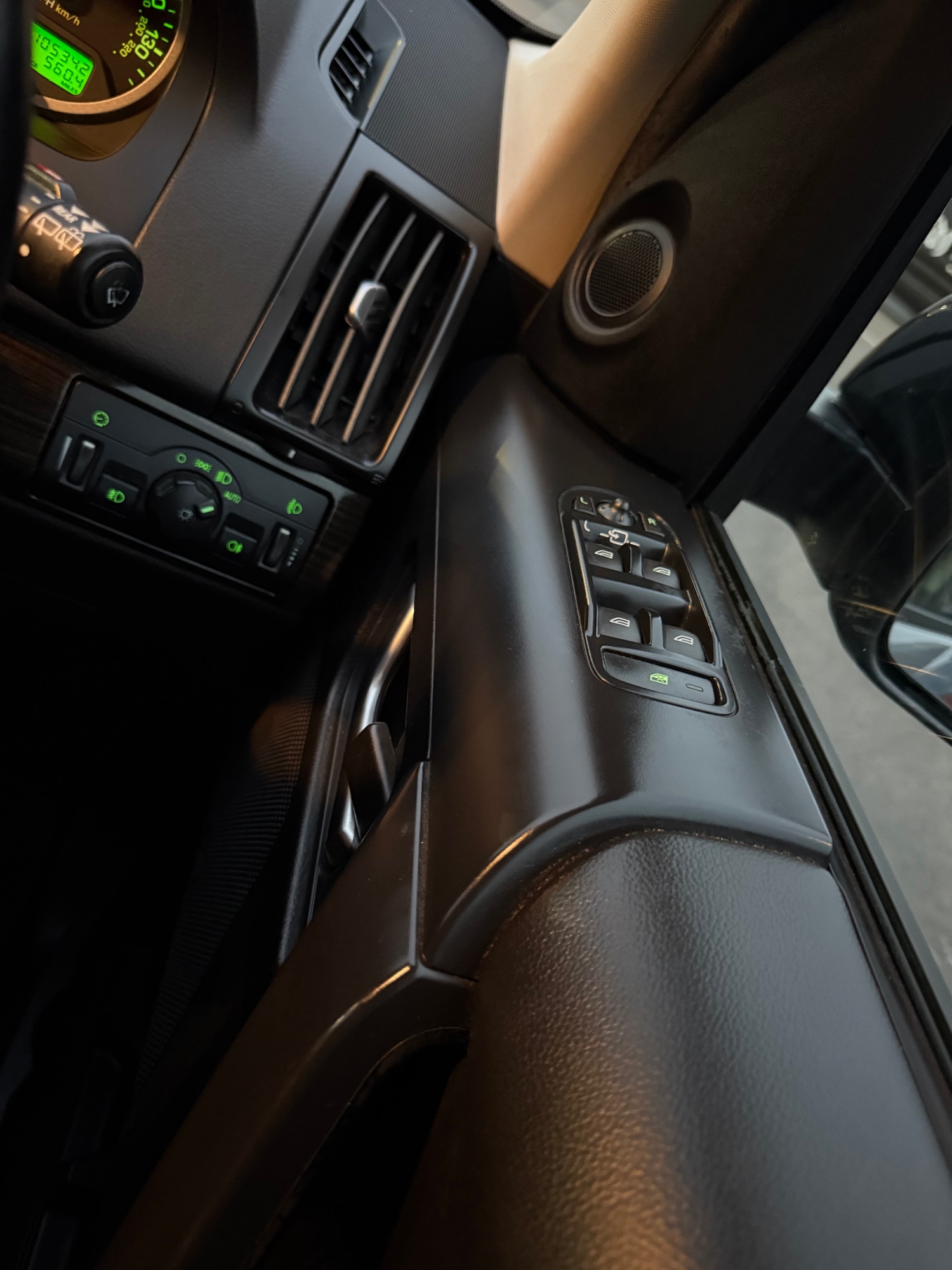 Used Land Rover Freelander 2011 for sale - 76548126: Photo 21