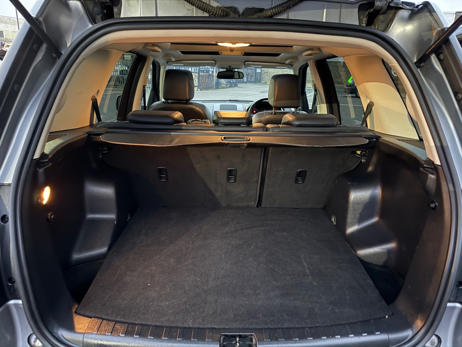 Used Land Rover Freelander 2011 for sale - 76548126: Photo 9