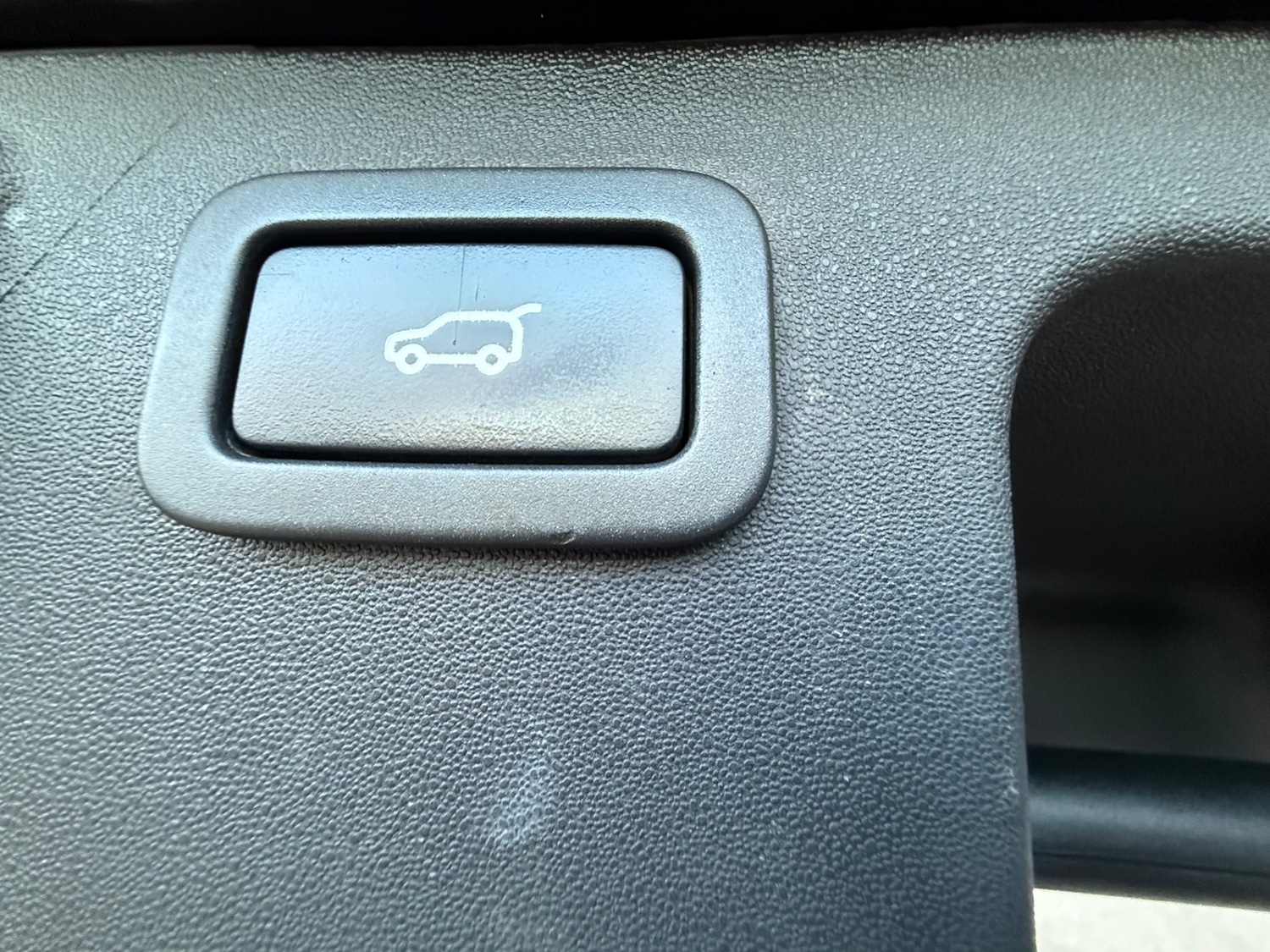 Used Land Rover Discovery Sport 2016 for sale - 76149793: Photo 15