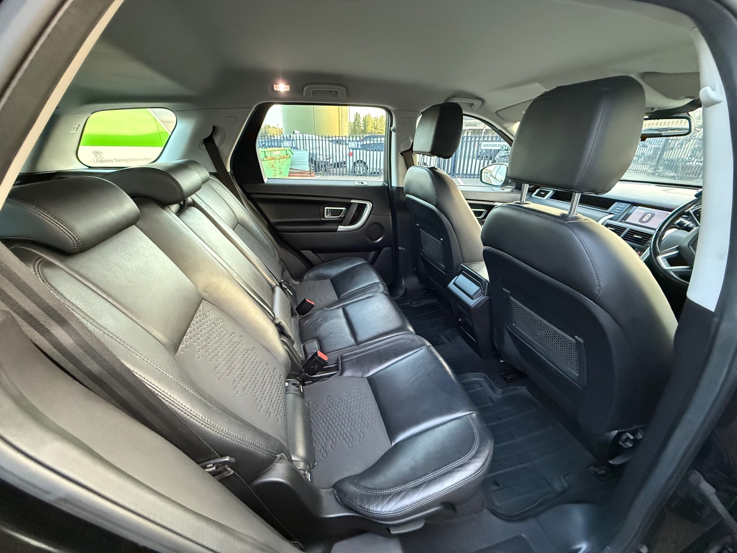 Used Land Rover Discovery Sport 2016 for sale - 76149793: Photo 16