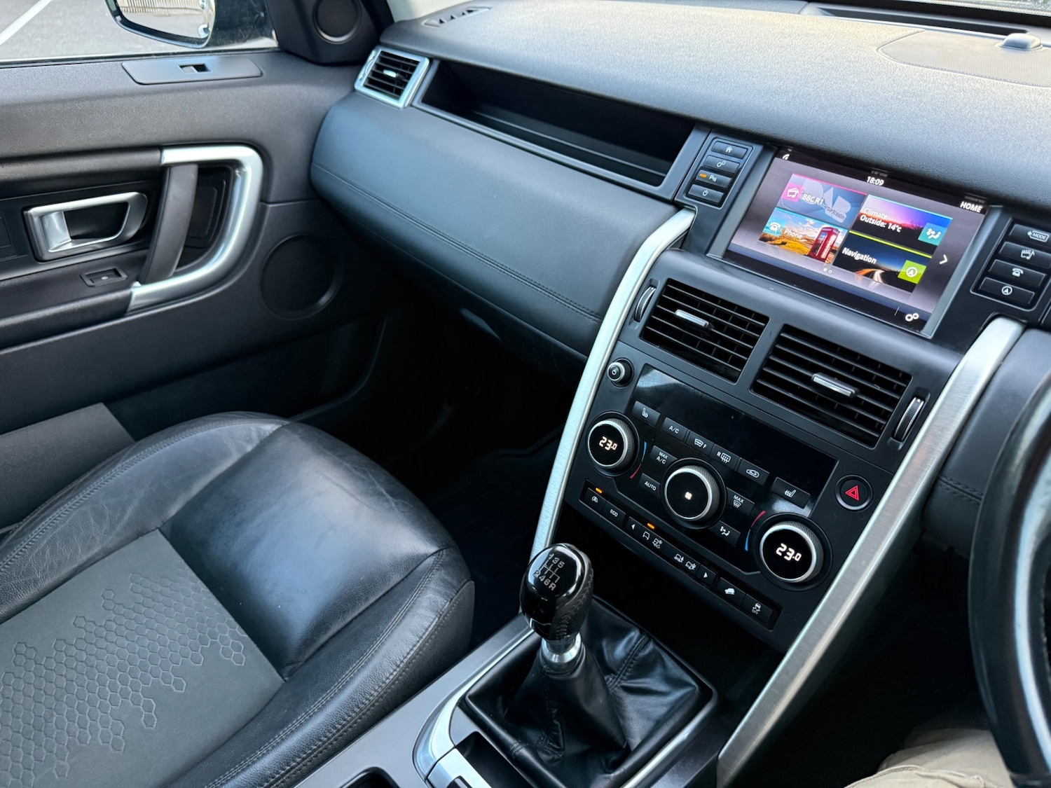 Used Land Rover Discovery Sport 2016 for sale - 76149793: Photo 22