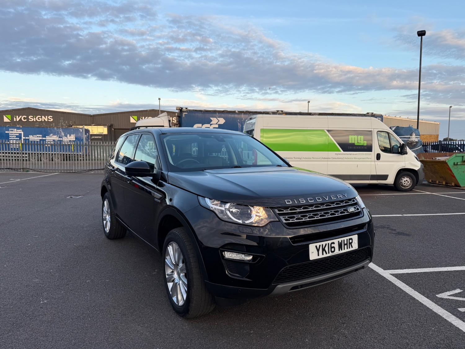 Used Land Rover Discovery Sport 2016 for sale - 76149793: Photo 32