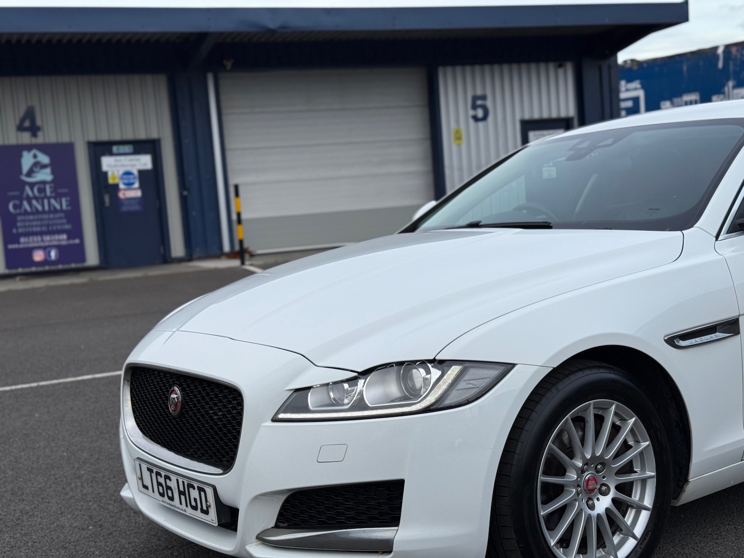 Used Jaguar XF 2016 for sale - 78037029: Photo 21