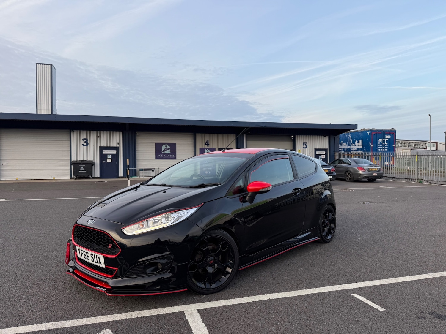 Used Ford Fiesta 2016 for sale - 76120449: Photo 2