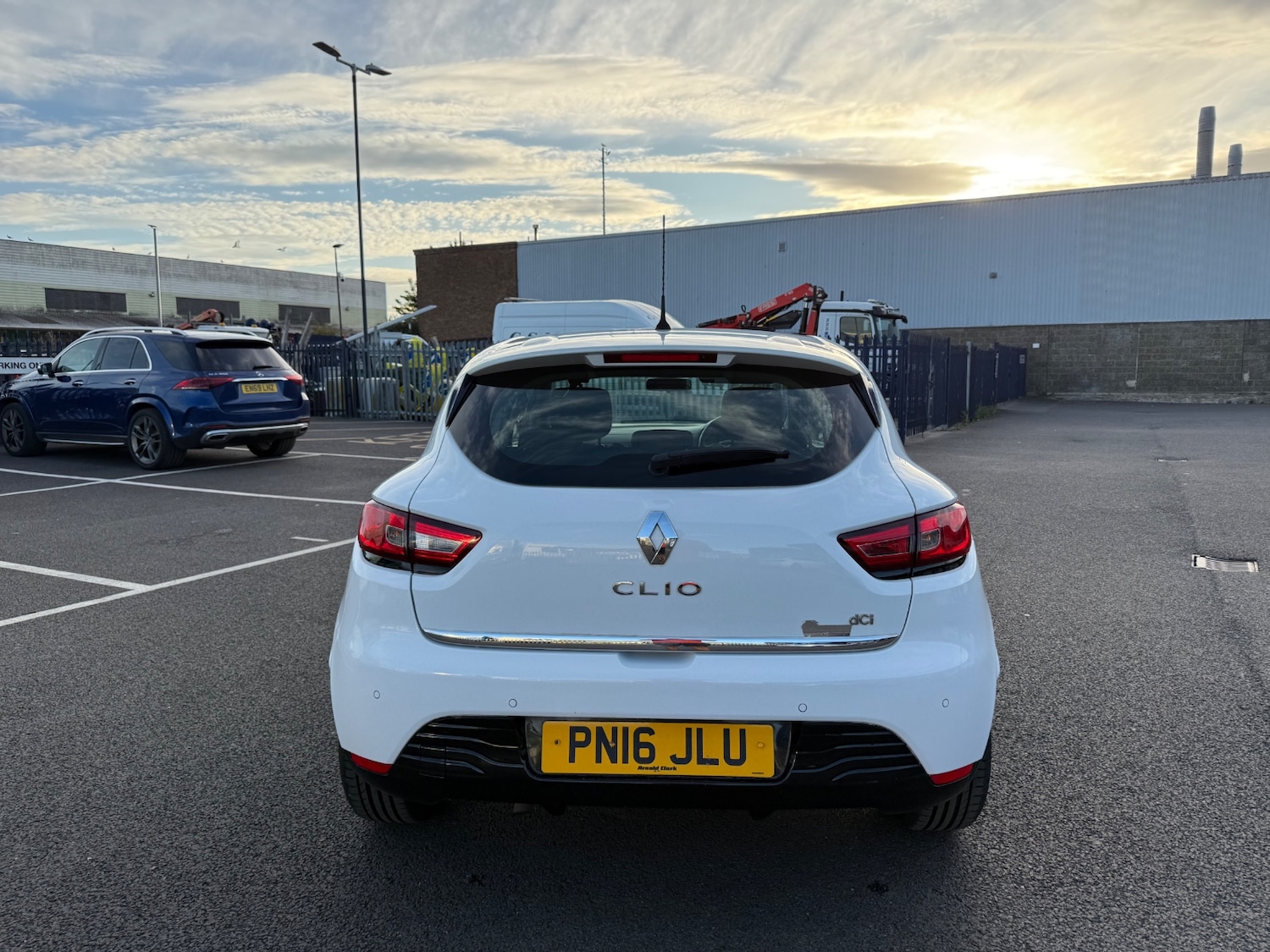 Used Renault Clio 2016 for sale - 75925636: Photo 6