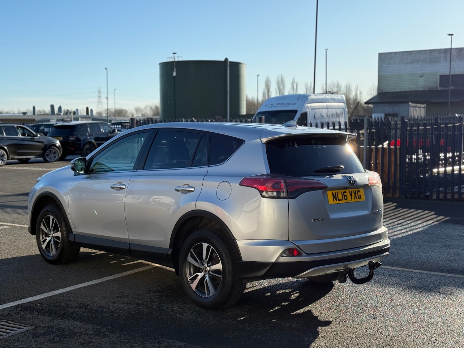 Used Toyota RAV4 2016 for sale - 76942304: Photo 6