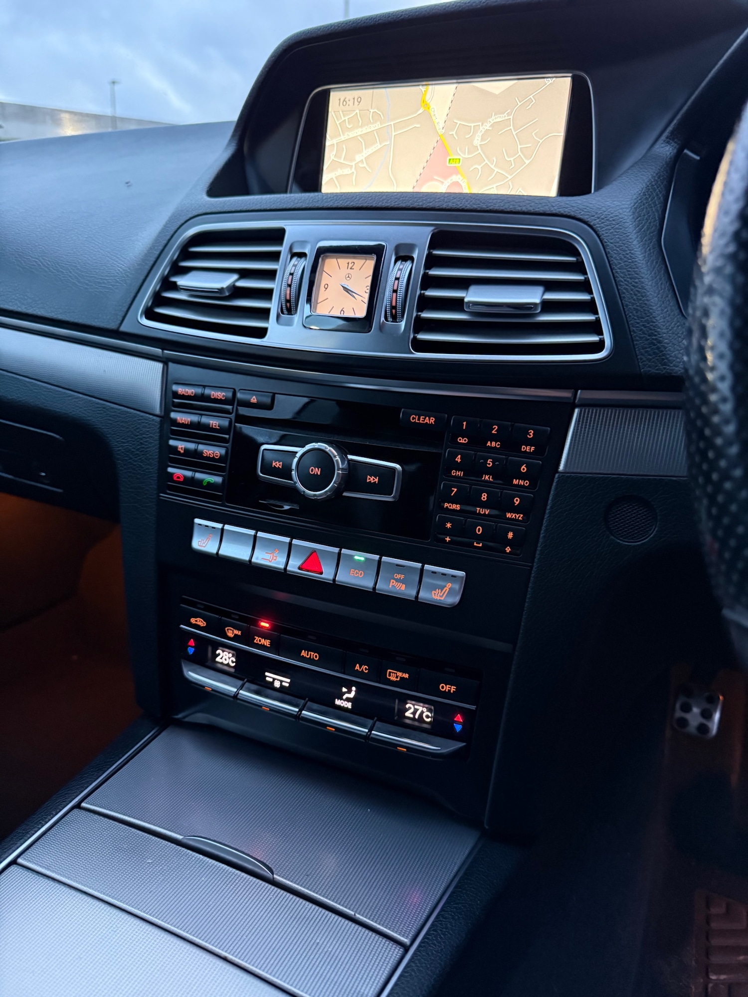 Used Mercedes-Benz E Class 2014 for sale - 76699725: Photo 17