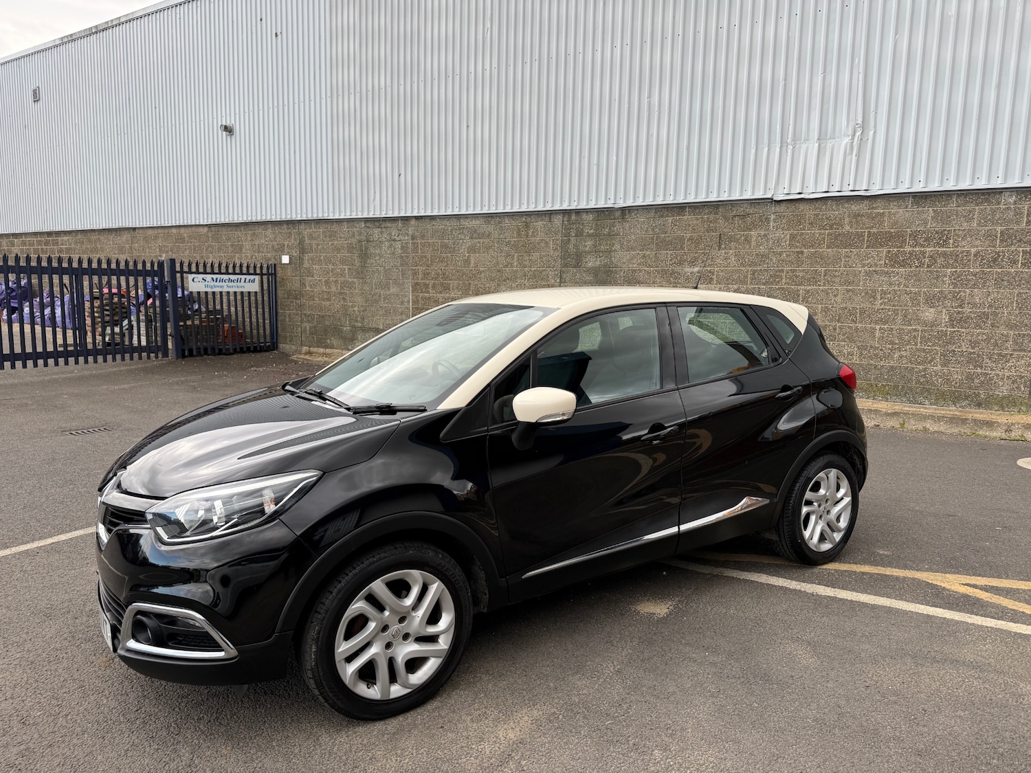 Used Renault Captur 2015 for sale - 78092505: Photo 22