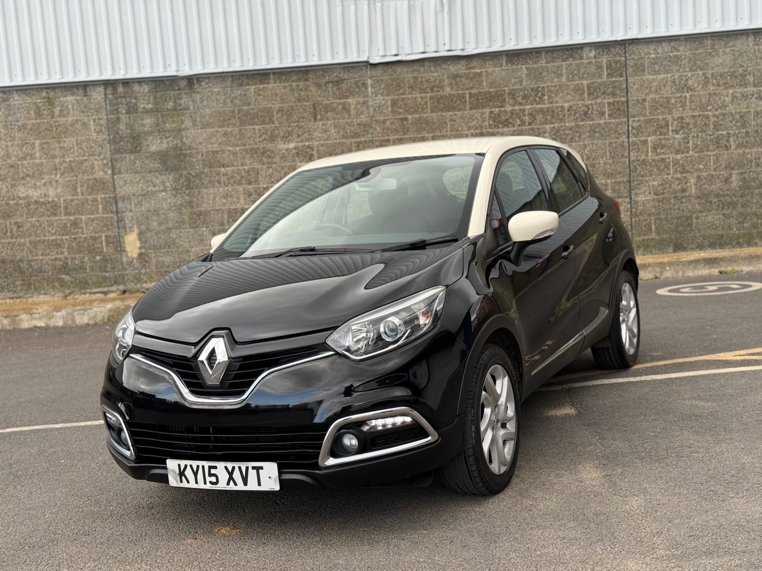 Used Renault Captur 2015 for sale - 78092505: Photo 23