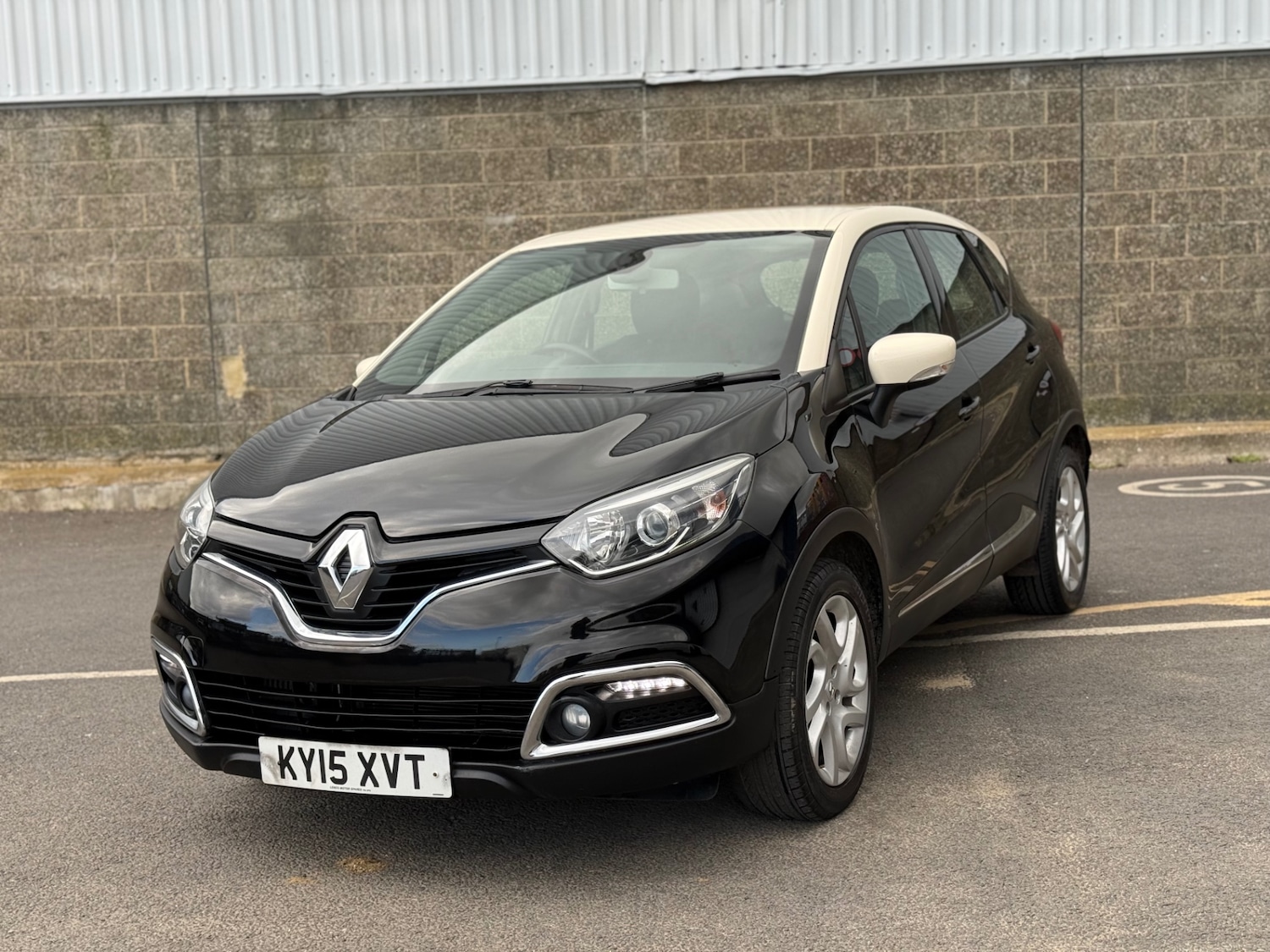 Used Renault Captur 2015 for sale - 78092505: Photo 30