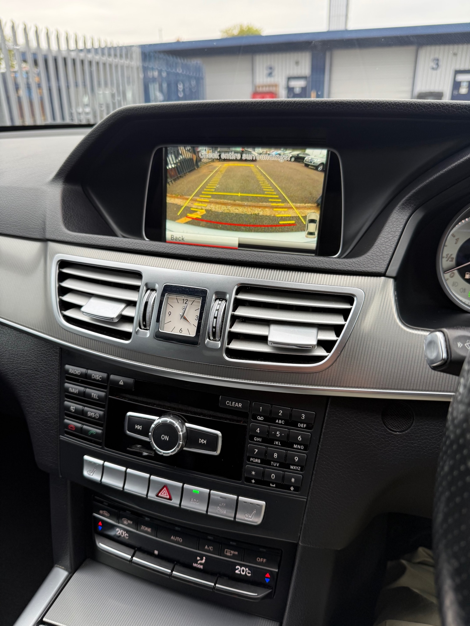 Used Mercedes-Benz E Class 2014 for sale - 76258606: Photo 22