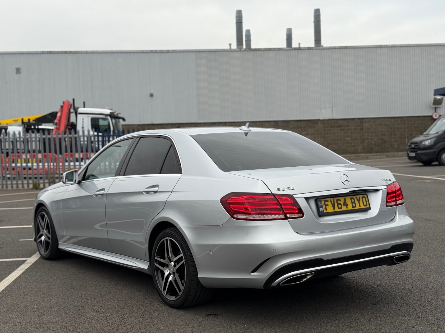 Used Mercedes-Benz E Class 2014 for sale - 76258606: Photo 5