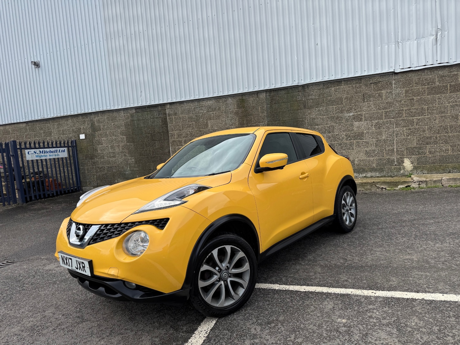 Used Nissan Juke 2017 for sale - 77819100: Photo 2