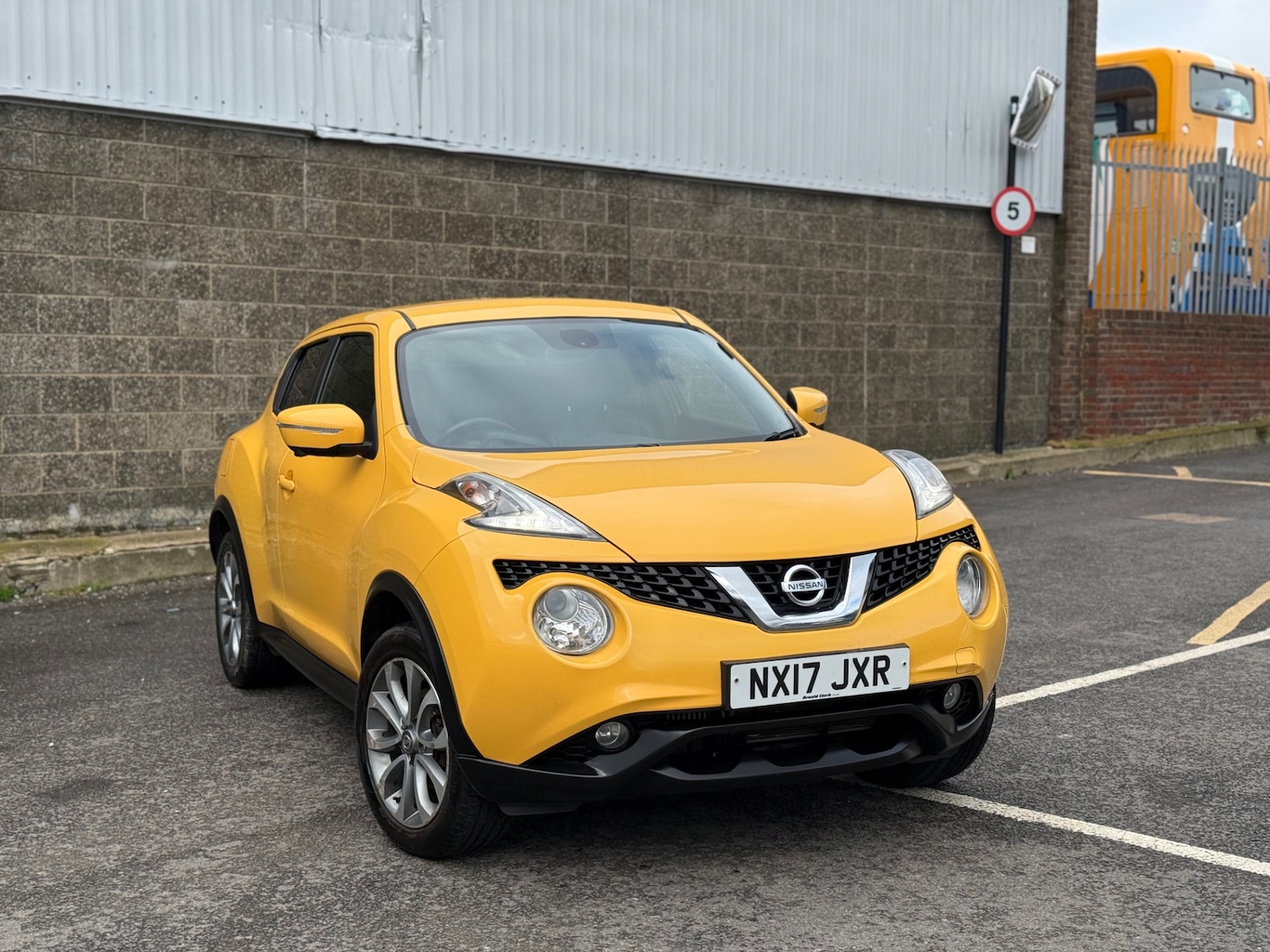 Used Nissan Juke 2017 for sale - 77819100: Photo 24