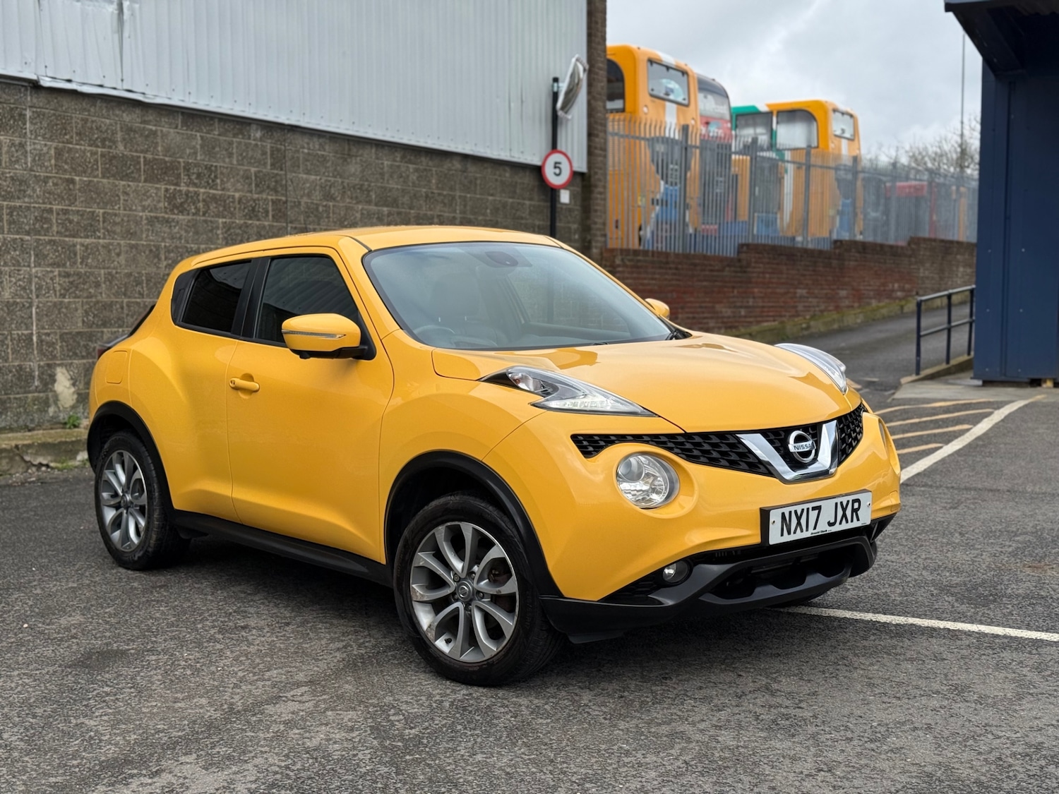Used Nissan Juke 2017 for sale - 77819100: Photo 28