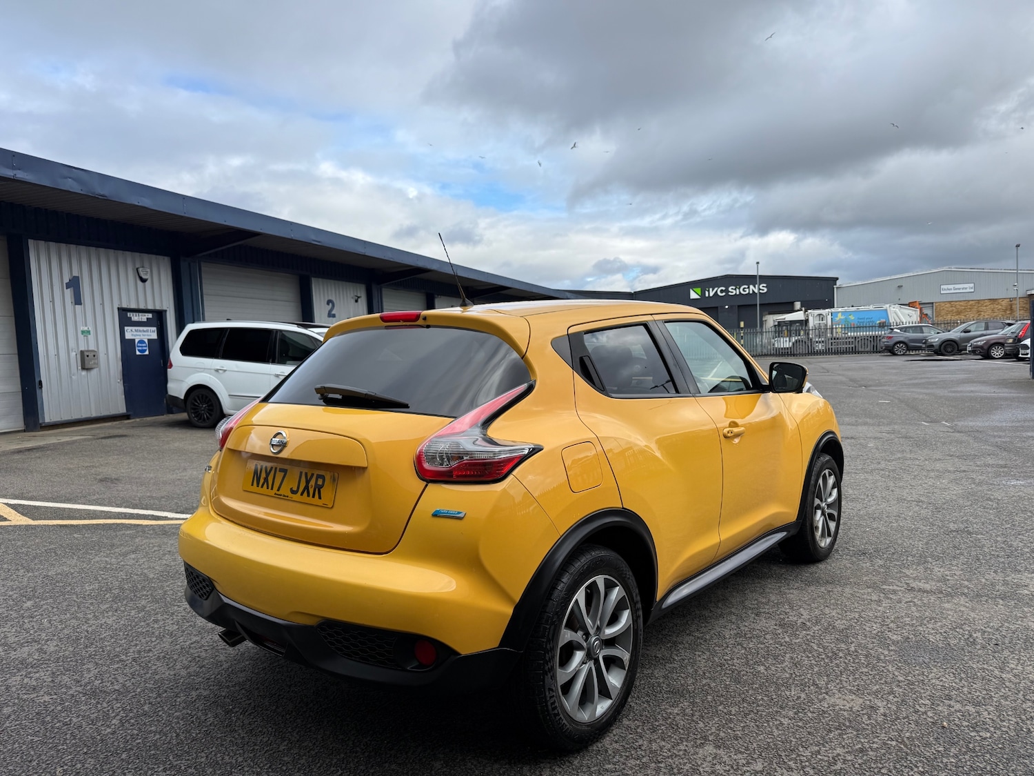 Used Nissan Juke 2017 for sale - 77819100: Photo 7